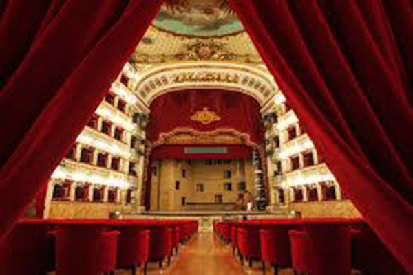 Ingresso Teatro San Carlo di Napoli