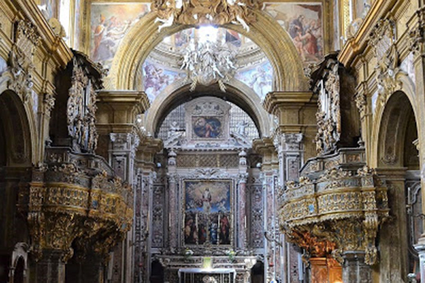 Interno Chiesa San Gregorio Armeno