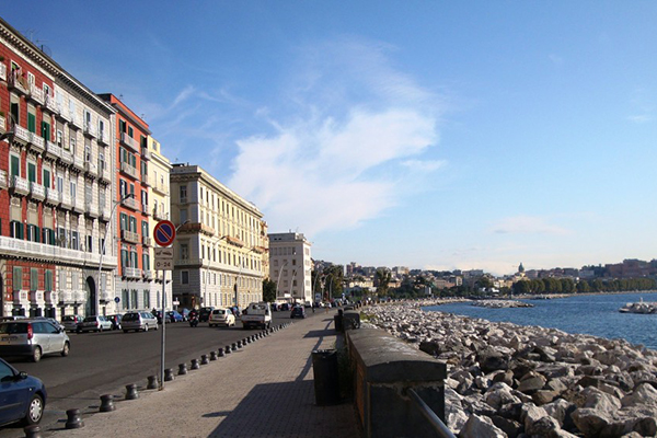 Lungomare caracciolo